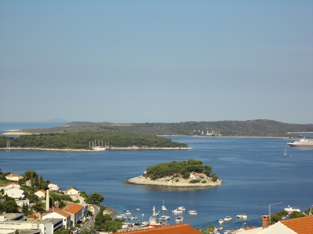 Apartments Marina Hvar Town Exterior photo